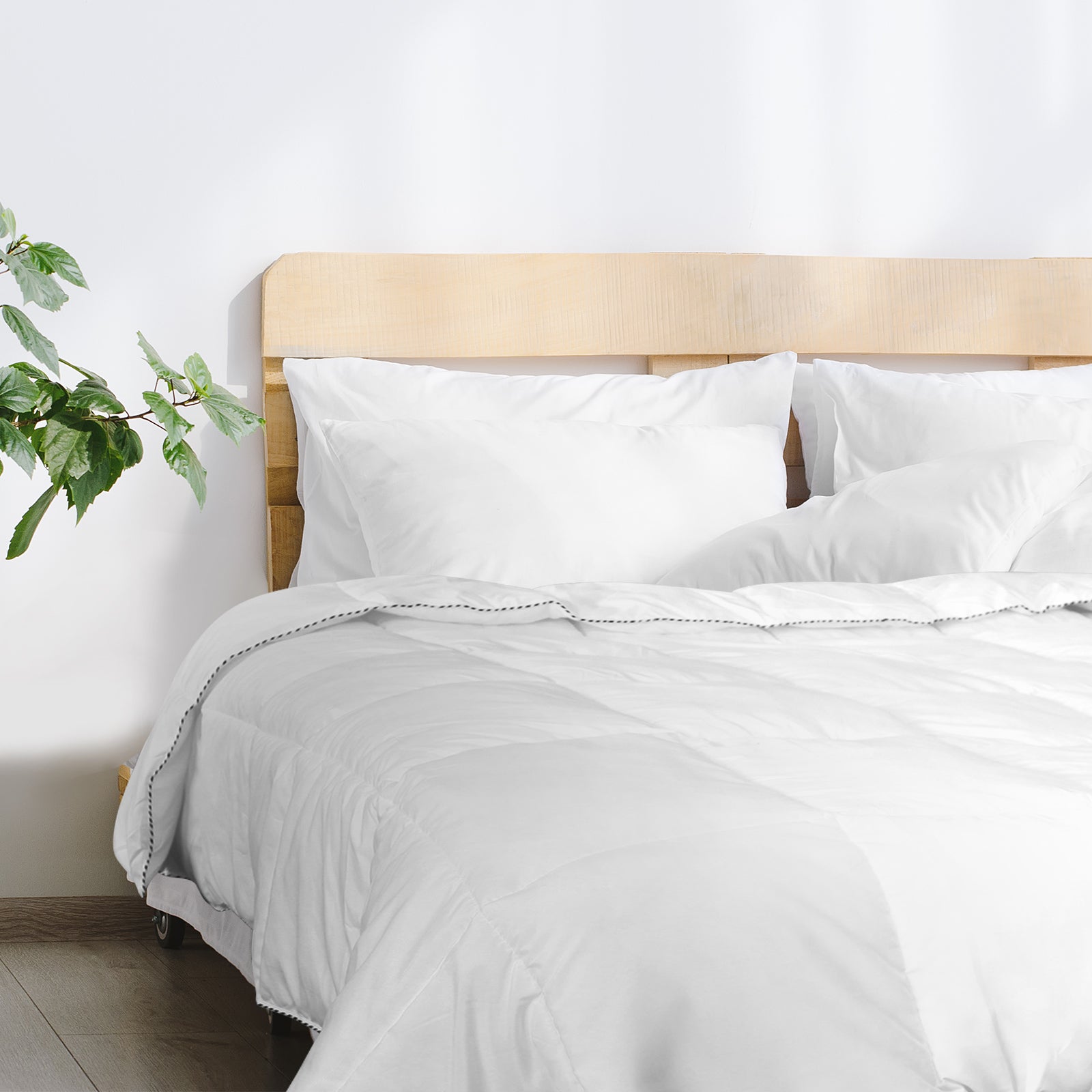 250GSM Bamboo-Blend Quilt & Hotel Pillow Set – King