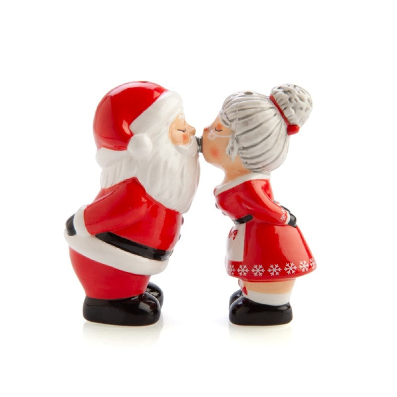 Santa & Mrs Claus Magnetic Salt & Pepper Set