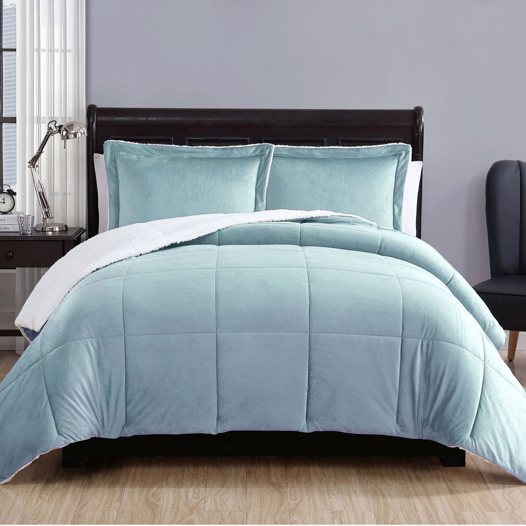 Micro Mink & Sherpa Comforter Set – Sky, Queen, 3 Piece