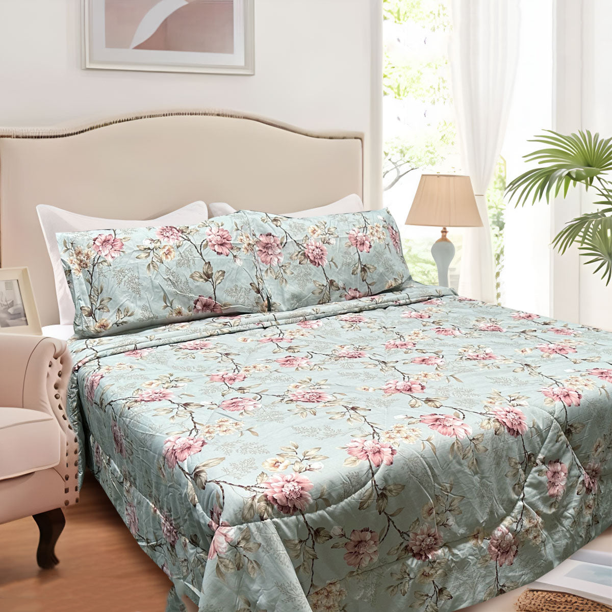 Hotel Living Corbett Lightweight Comforter Set – Floral Vintage