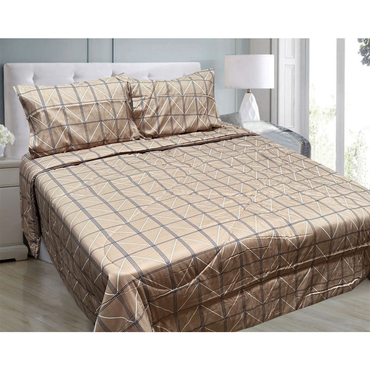 Hotel Living Oscar Lightweight Comforter Set – Chevron Checkers