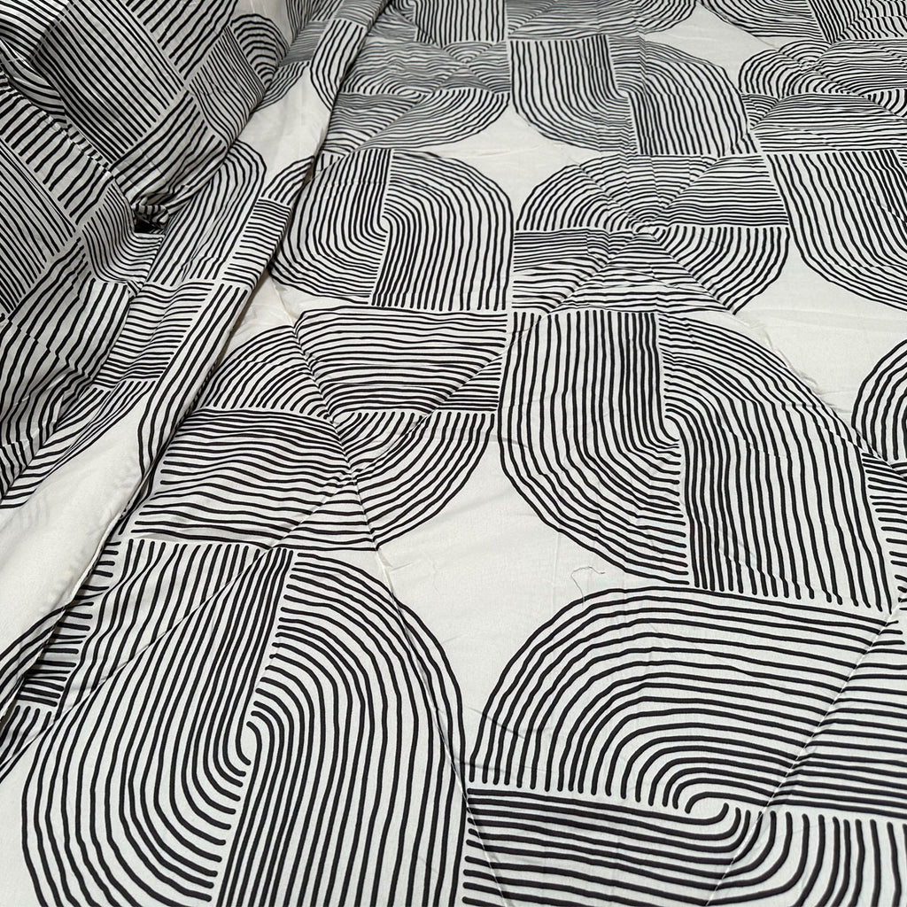 Hotel Living Oscar Lightweight Comforter Set – Curves