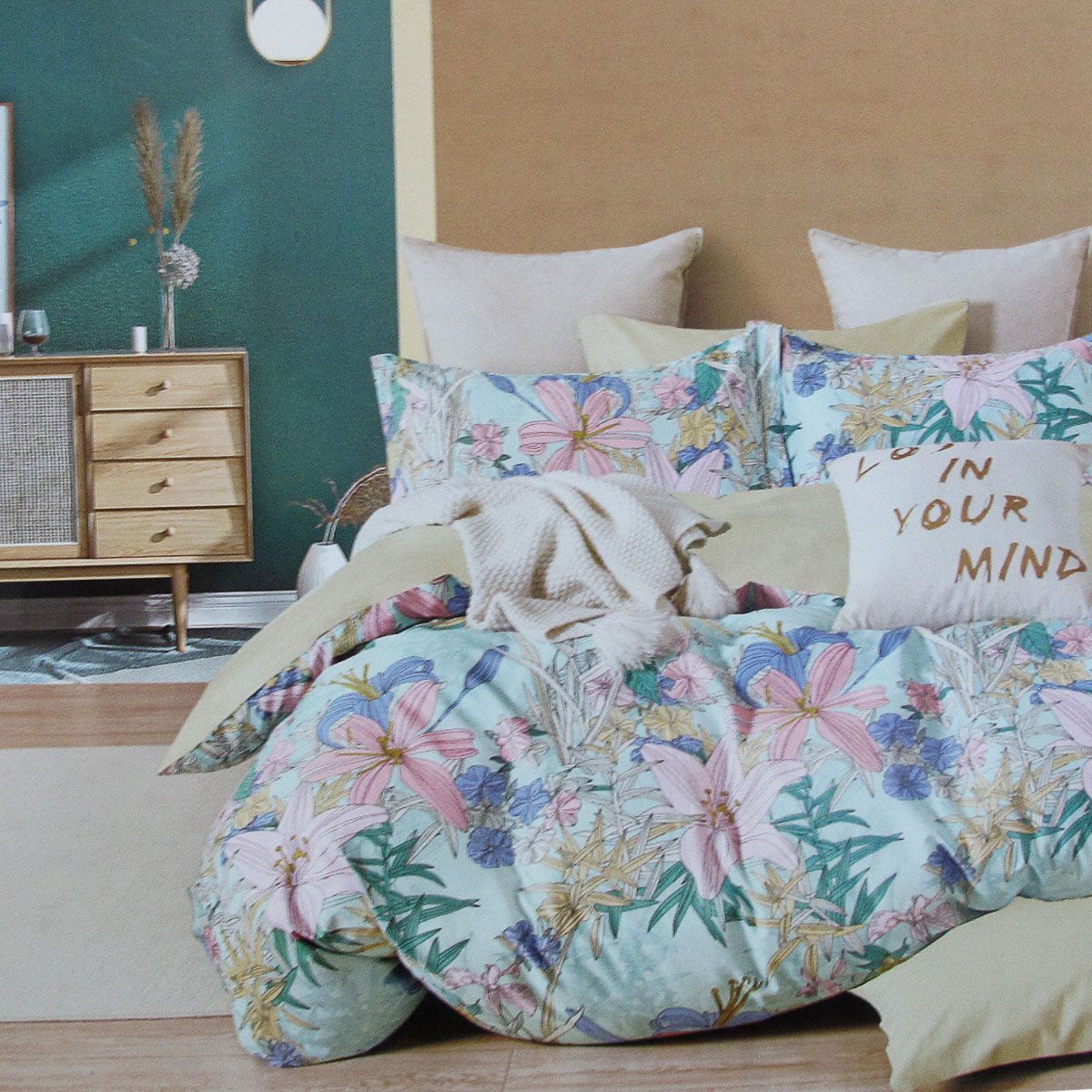 Lily Flowers Reversible Cotton Quilt Cover Set – Queen