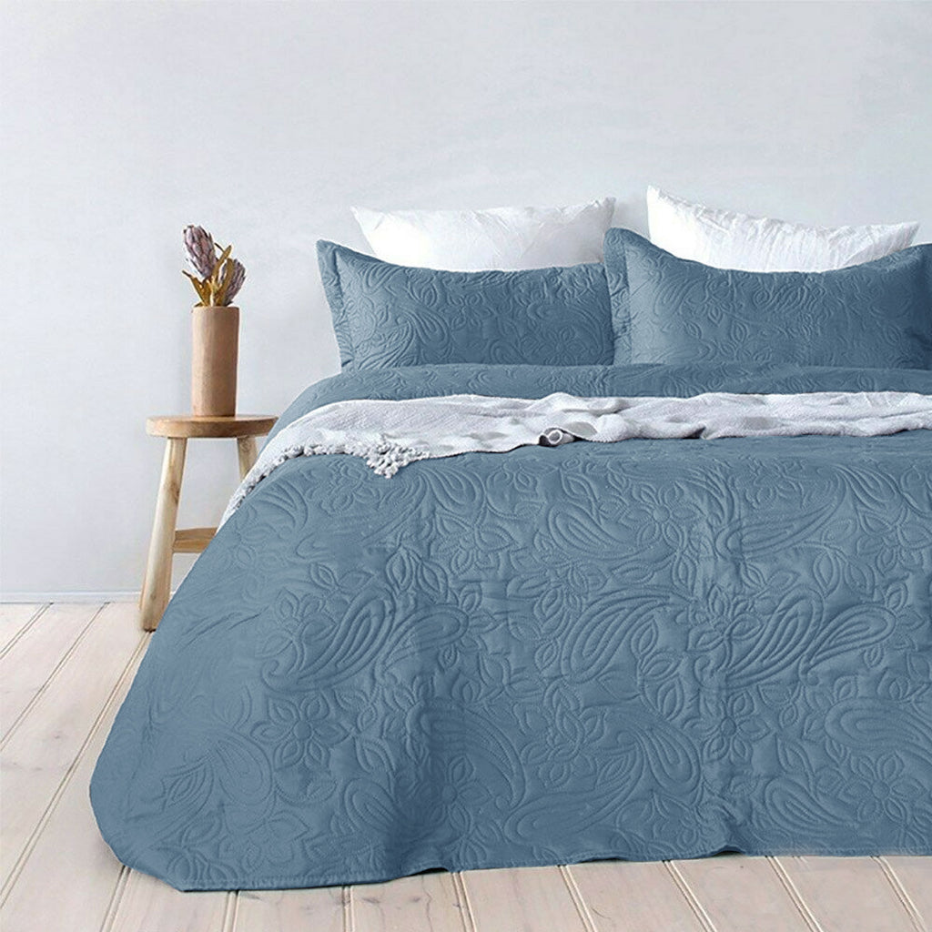 Bambury Paisley Embossed Coverlet Set – Blue, Queen/King