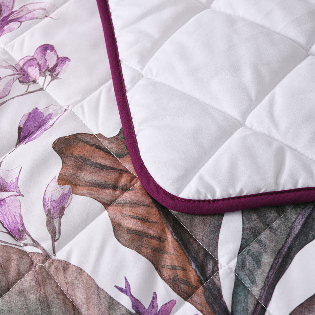Bianca Abigail Floral Quilted Bedspread Set – Berry, King