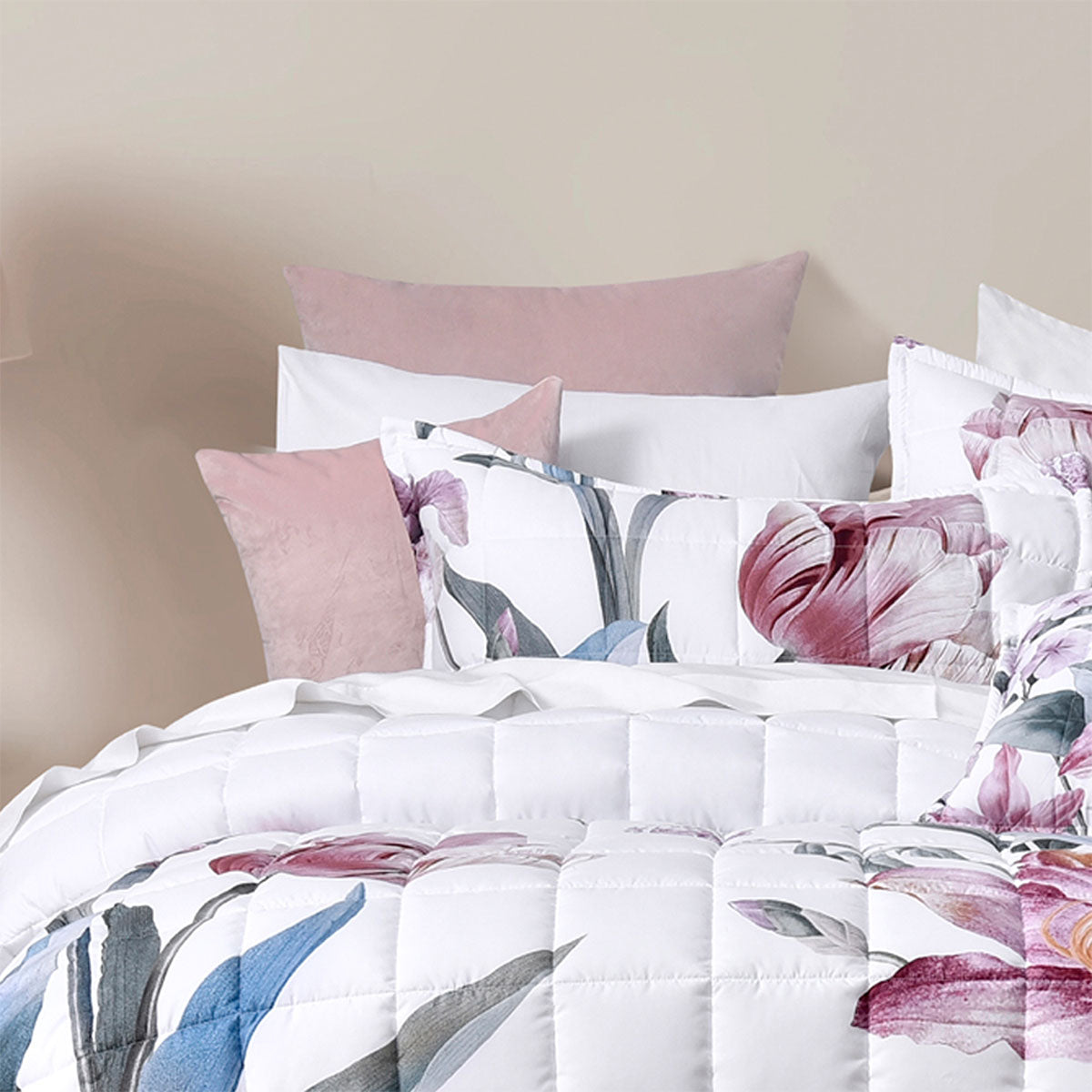 Bianca Carmela Floral Bedspread Set – White, King