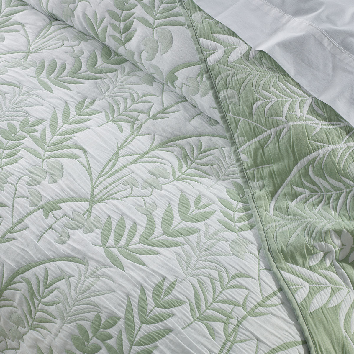 Bianca Eden Jacquard Bedspread Set – Sage, Queen