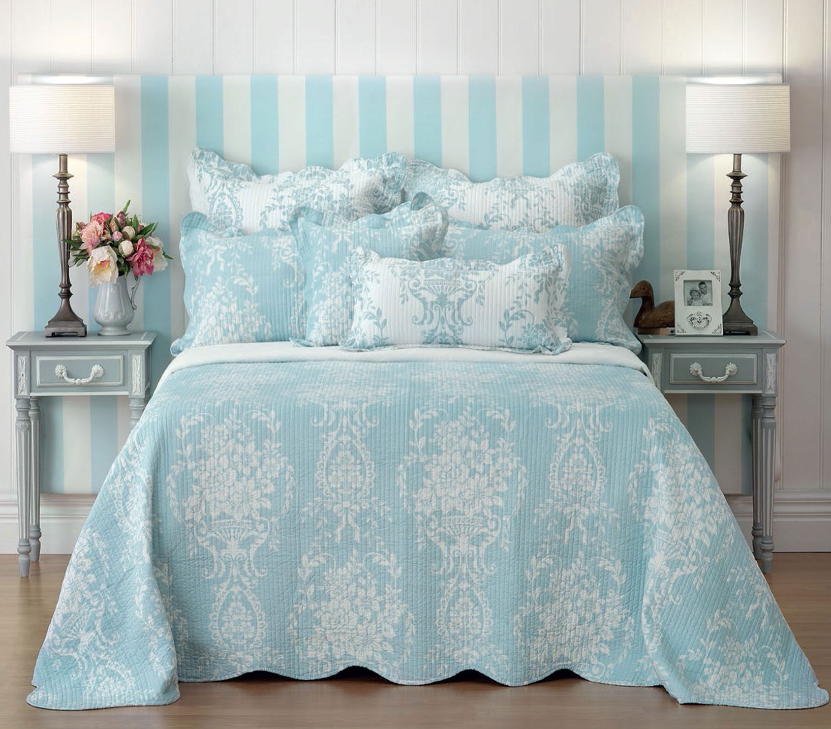 Bianca Florence Quilted Bedspread Set – Blue and White, King