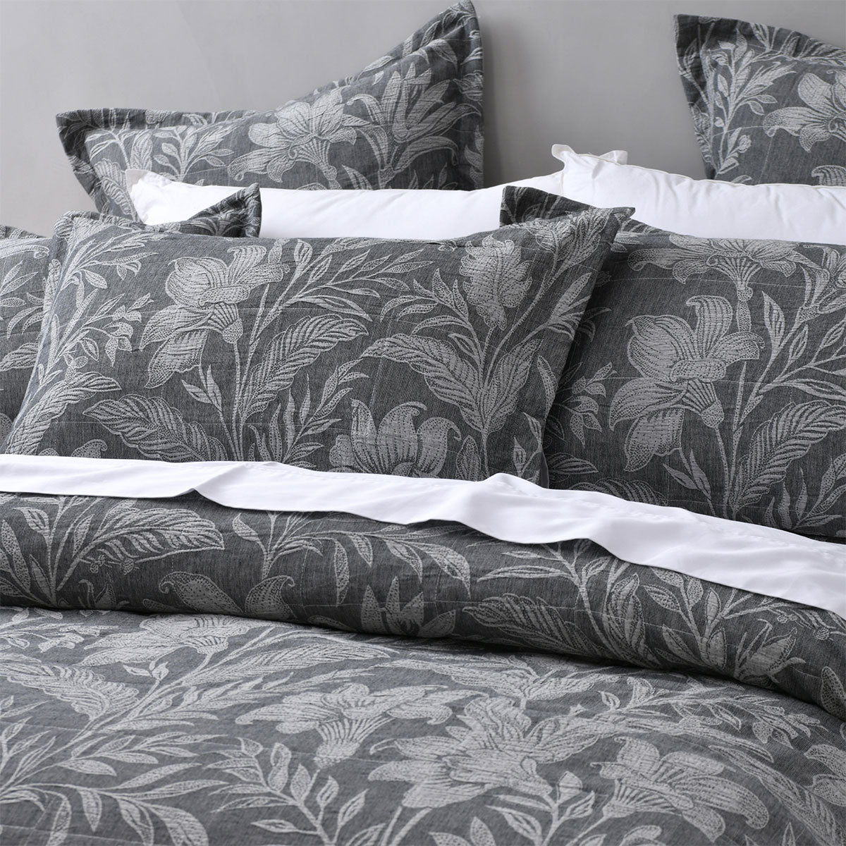 Bianca Maidstone Floral Bedspread Set – Grey, Queen