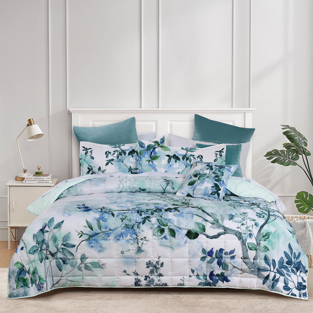Bianca Woodbury Botanical Bedspread Set – White, King