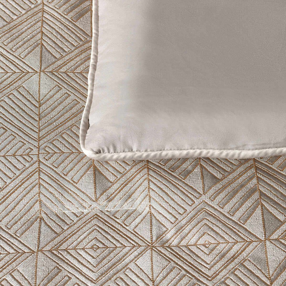 Bianca Bellagio 6-Piece Jacquard Comforter Set – Gold, Super King