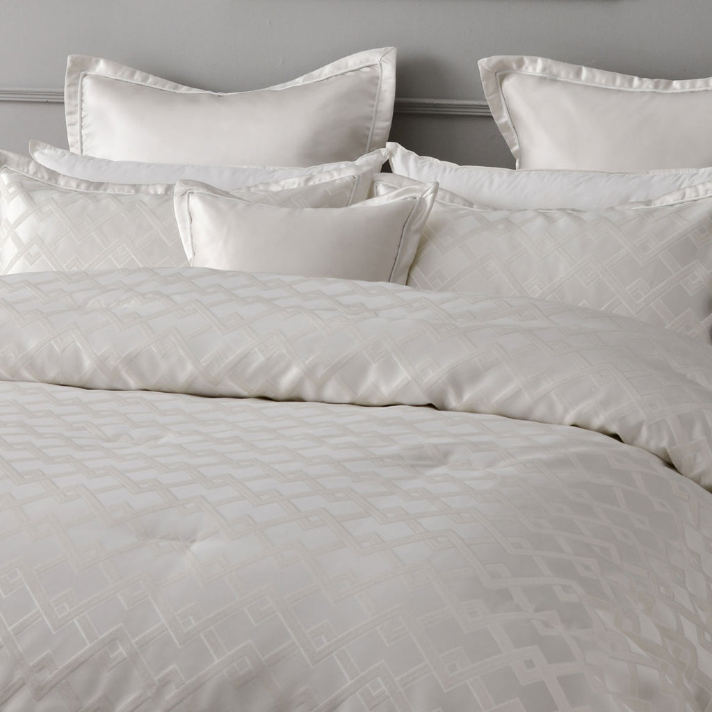 Bianca Firenze 6-Piece Jacquard Comforter Set – Pearl, Super King