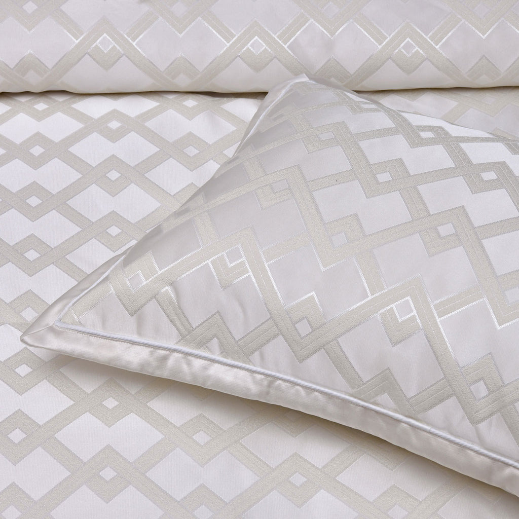 Bianca Firenze 6-Piece Jacquard Comforter Set – Pearl, Super King