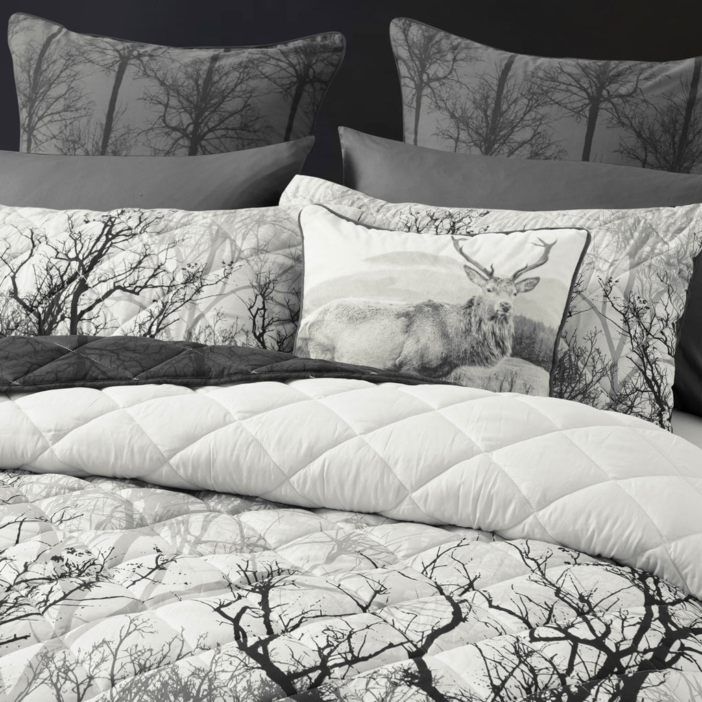Bianca Boscage Forest Quilted Coverlet Set – Black, Queen/King