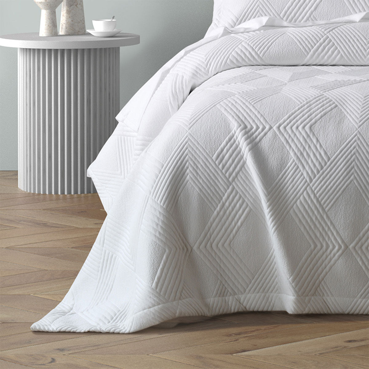 Bianca Cassiano Jacquard Coverlet Set – White, Super King