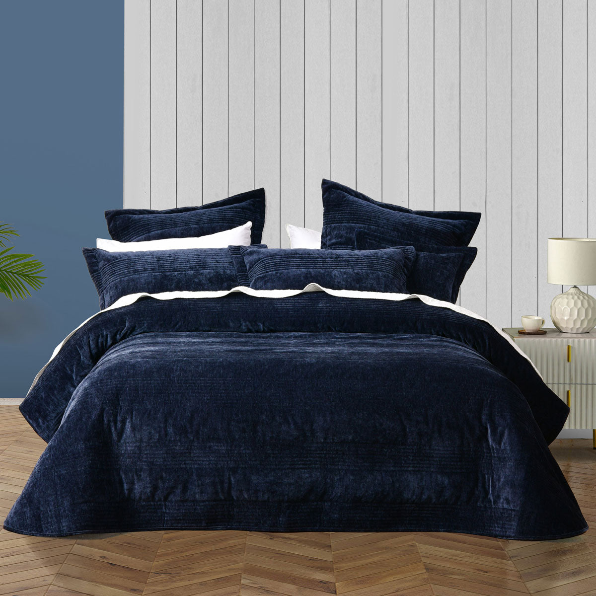 Bianca Cyrano Velvet Quilted Coverlet Set – Indigo, Super King