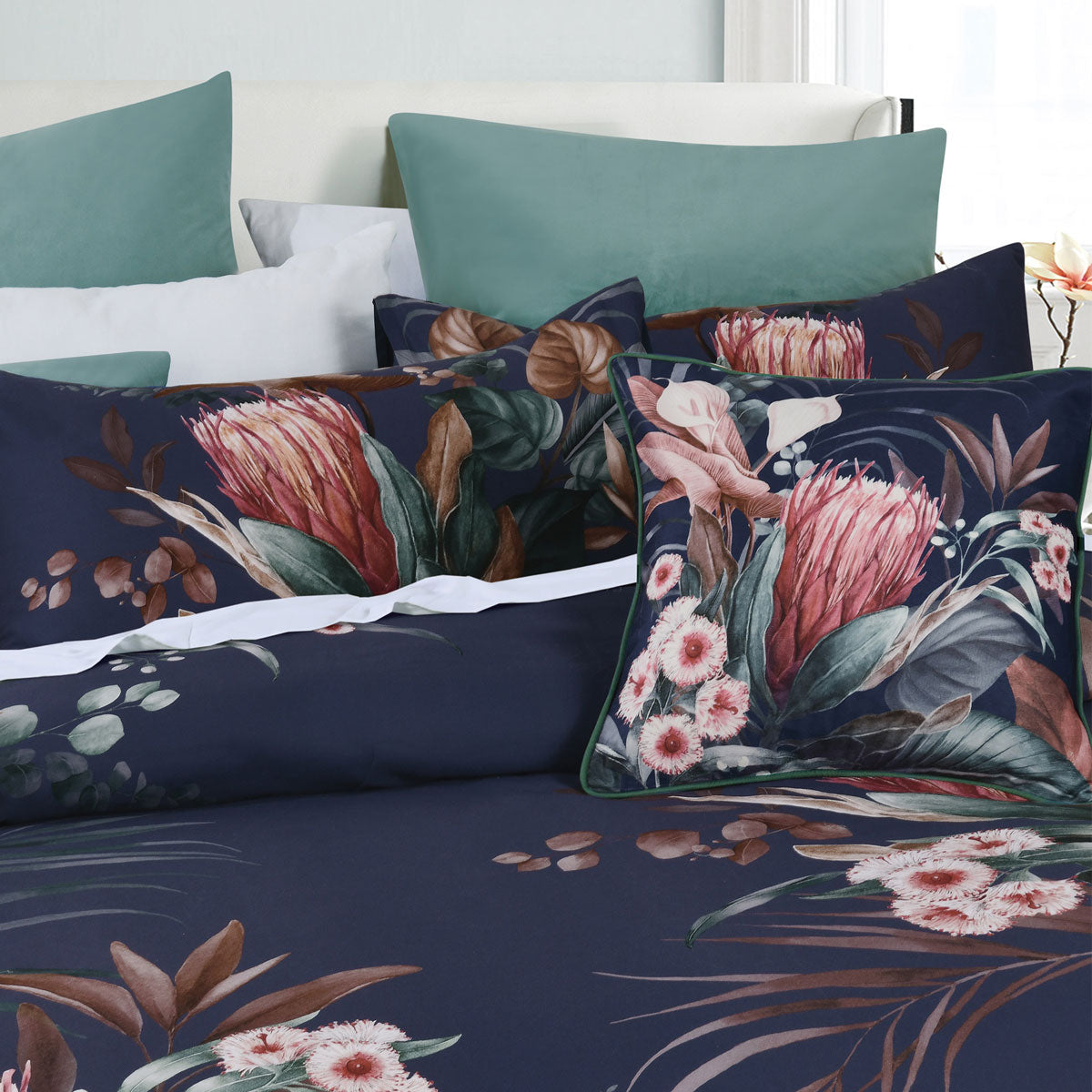 Bianca Balwyn Queen Quilt Cover Set – Navy