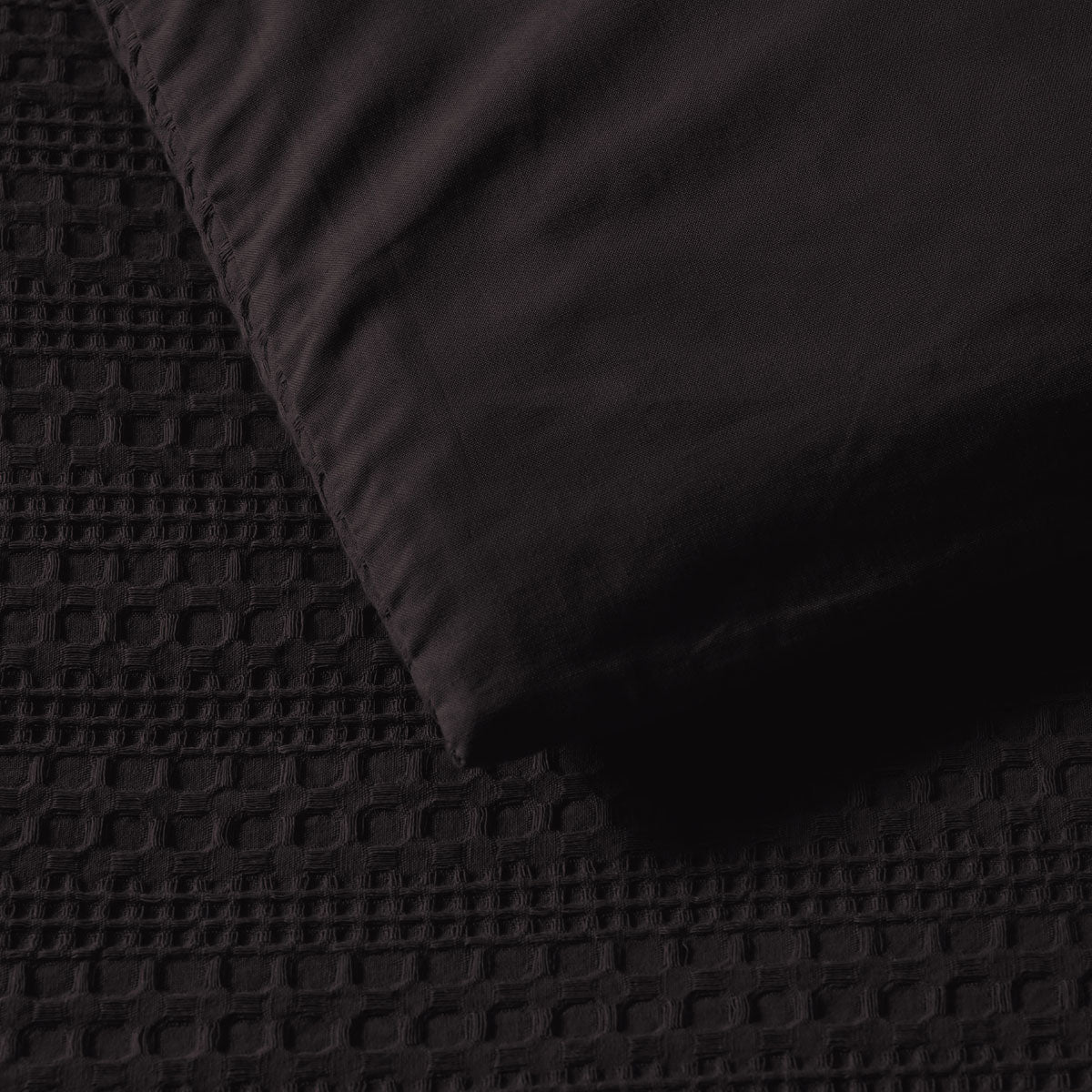 Bianca Kahlani Waffle Quilt Cover Set – Chocolate, King