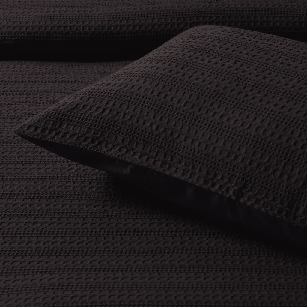 Bianca Kahlani Waffle Quilt Cover Set – Chocolate, Single