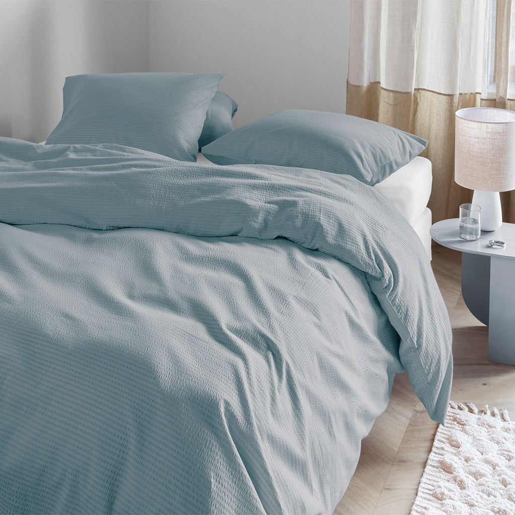 Bedding House Summer Seersucker King Quilt Cover Set – Blue-grey