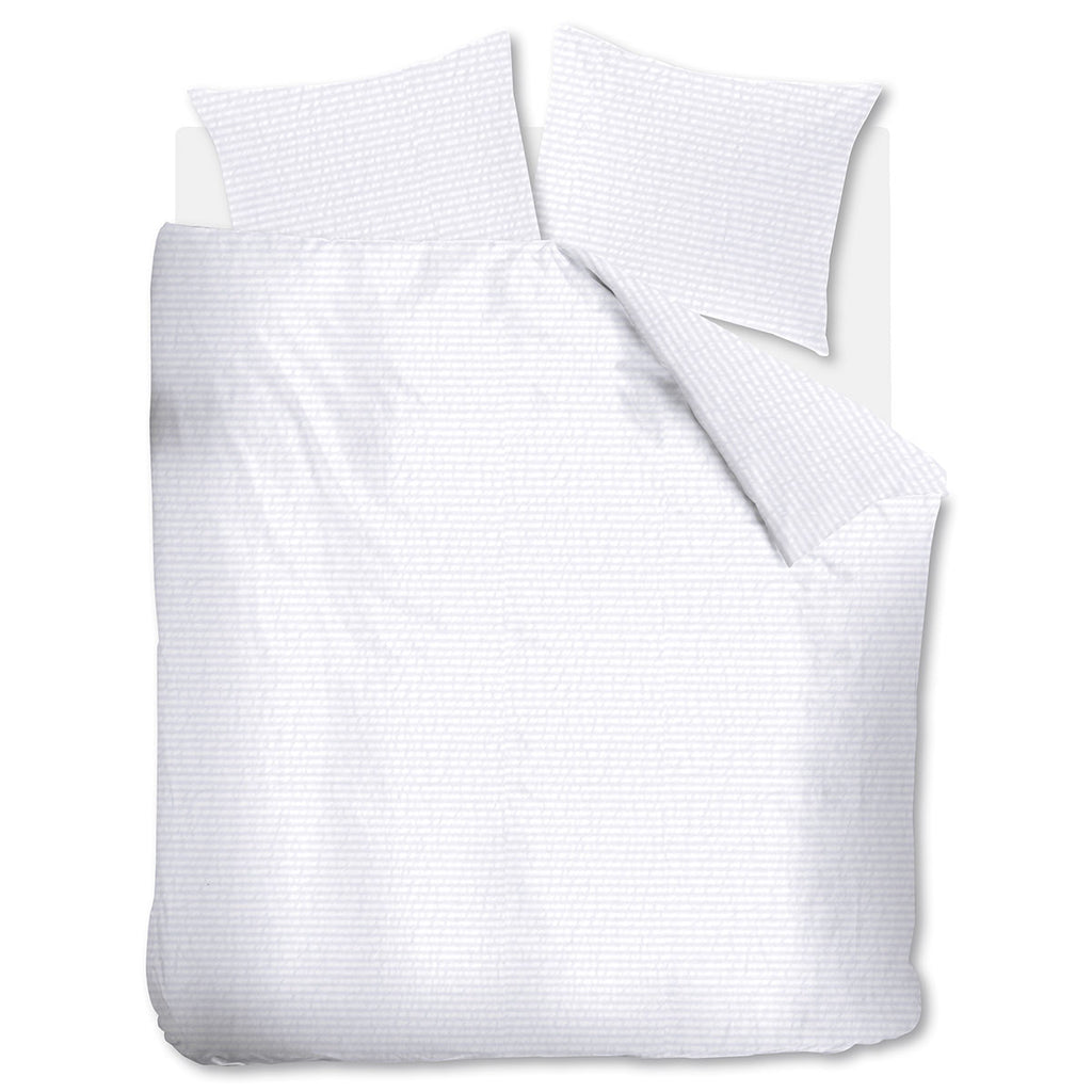 Bedding House Summer Seersucker King Quilt Cover Set – White