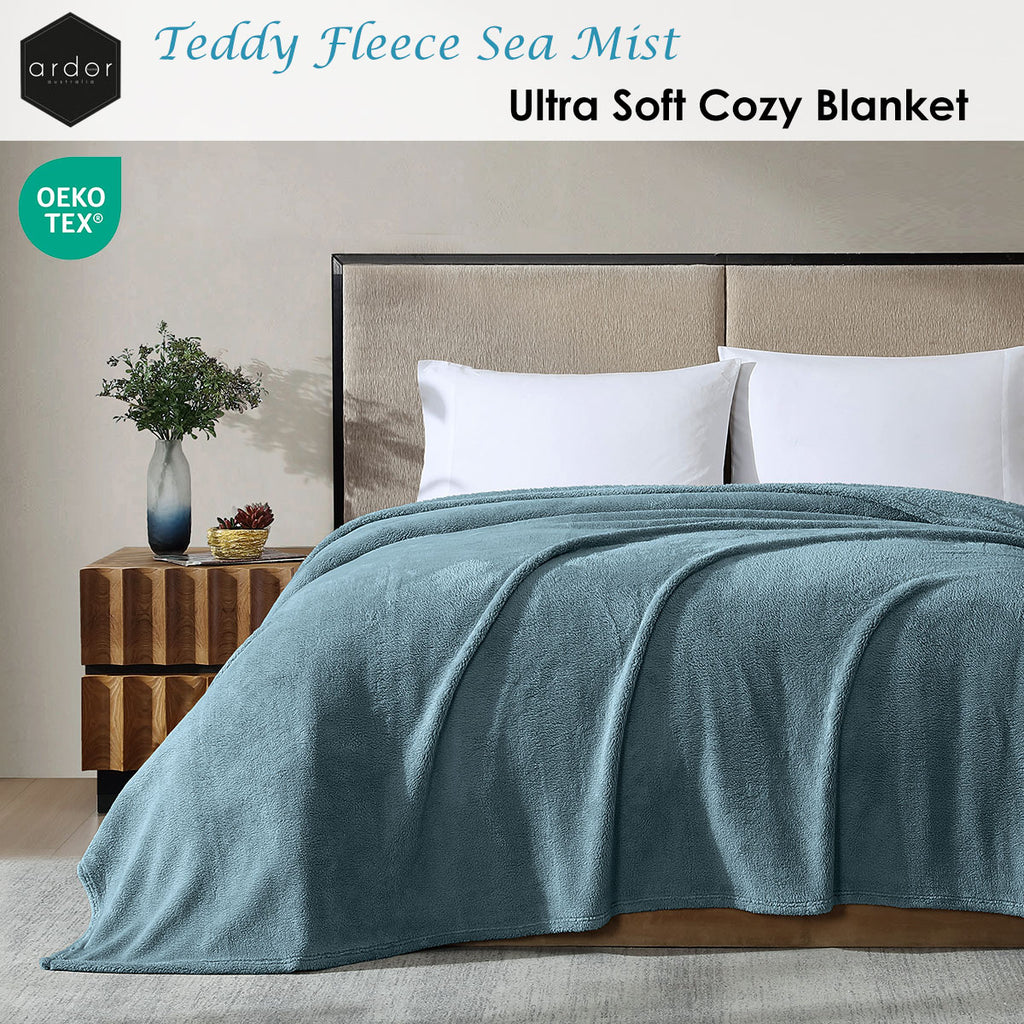 Ardor Teddy Polyester Fleece Blanket – Sea Mist, 240 × 245 cm