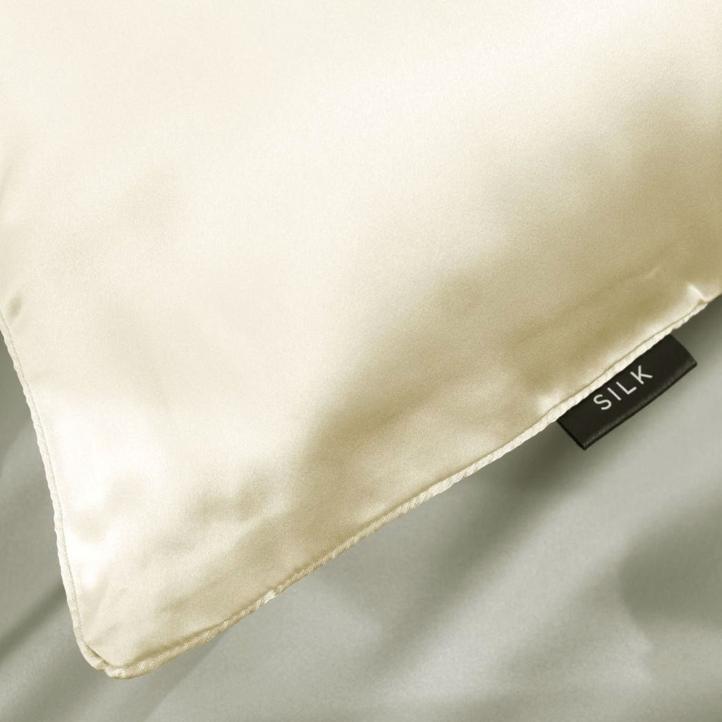 Ardor Mulberry Silk-Front Standard Pillowcase – Ivory Dreams, 51 × 76 cm