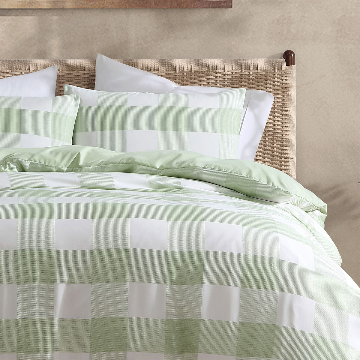 Ardor Ashlea Oversized Waffle-Check Quilt Cover Set – Sage and White, Queen
