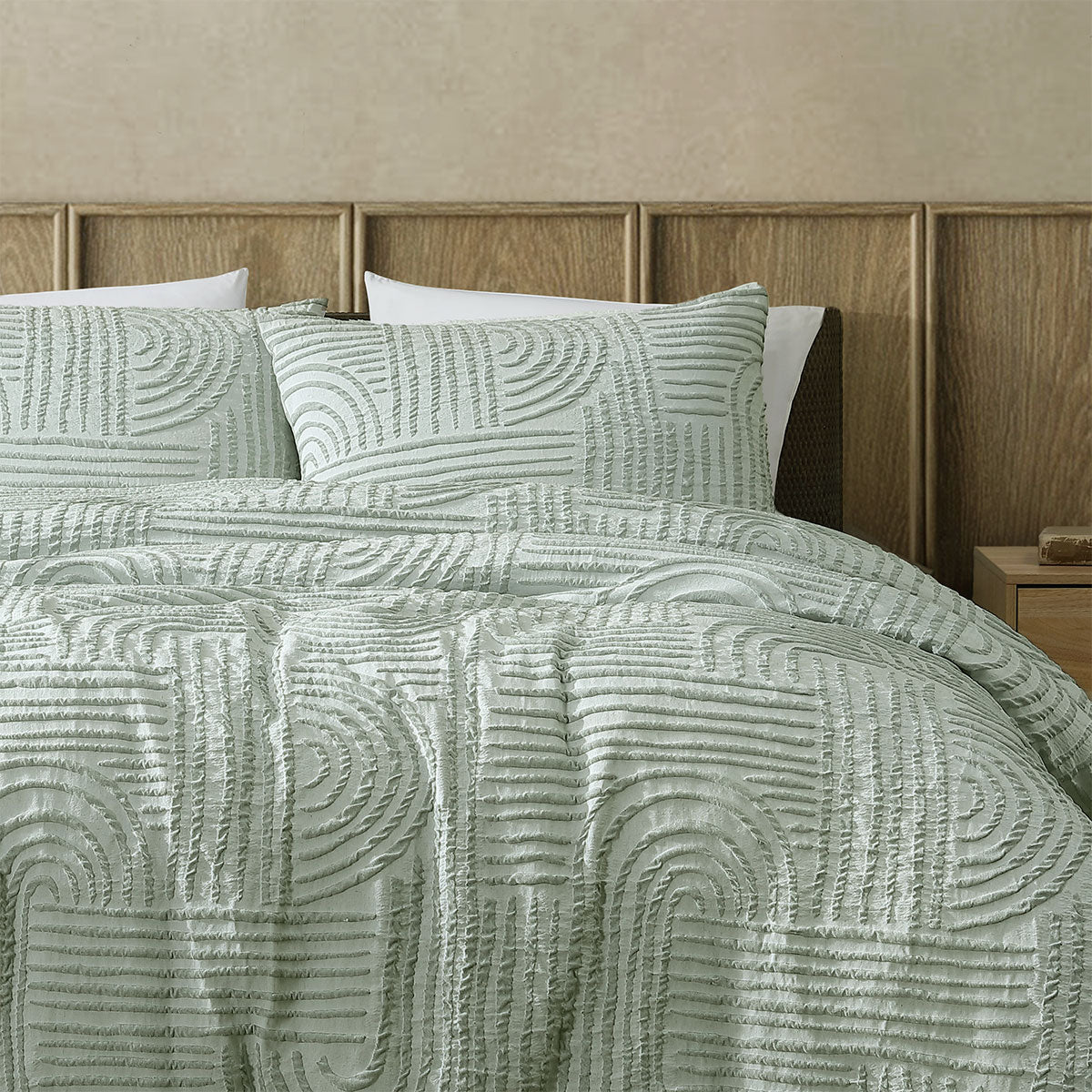 Ardor Kiewa Textured Aztec Jacquard Quilt Cover Set – Dusty Sage, Queen
