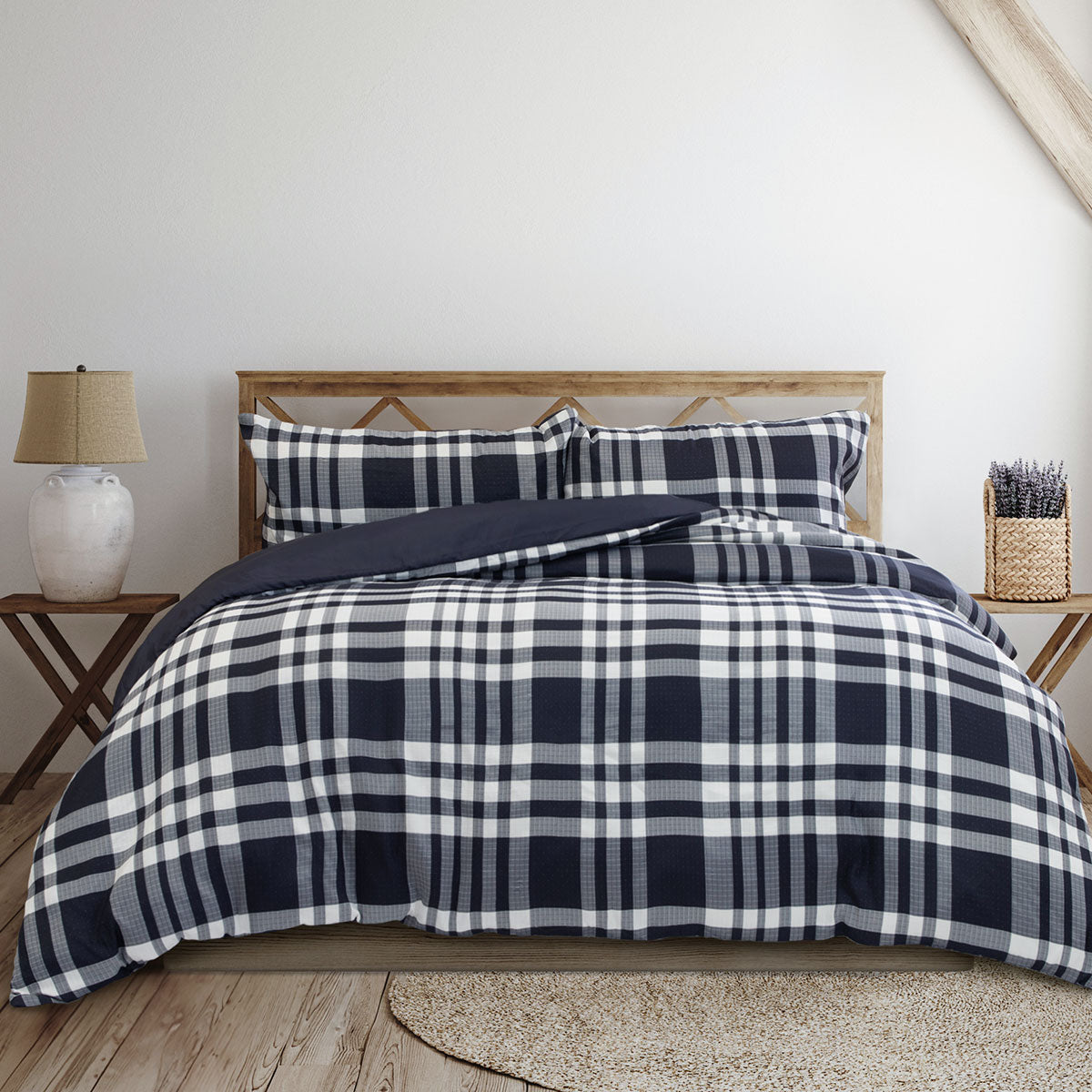 Ardor Ronan Plaid Jacquard Quilt Cover Set – Navy and White, King