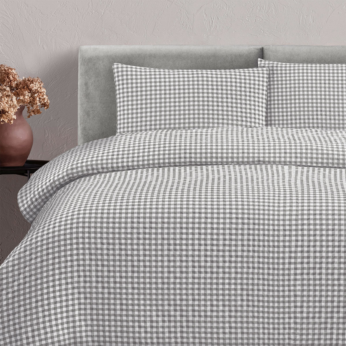 Ardor Rowe Gingham Seersucker Quilt Cover Set – Grey and White, Queen