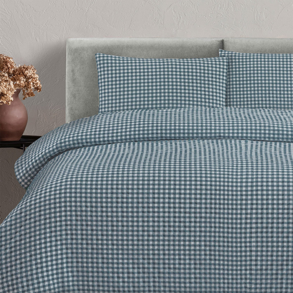 Ardor Rowe Gingham Seersucker Quilt Cover Set – Teal and White, Queen