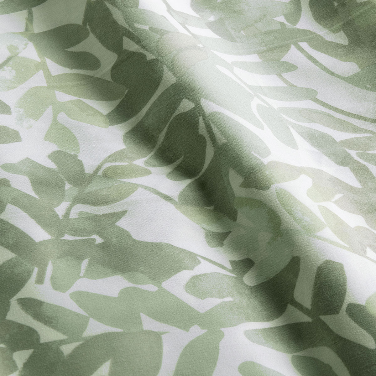 Ardor Solana Watercolour Foliage Print Quilt Cover Set – Sage, Cream and Green, King