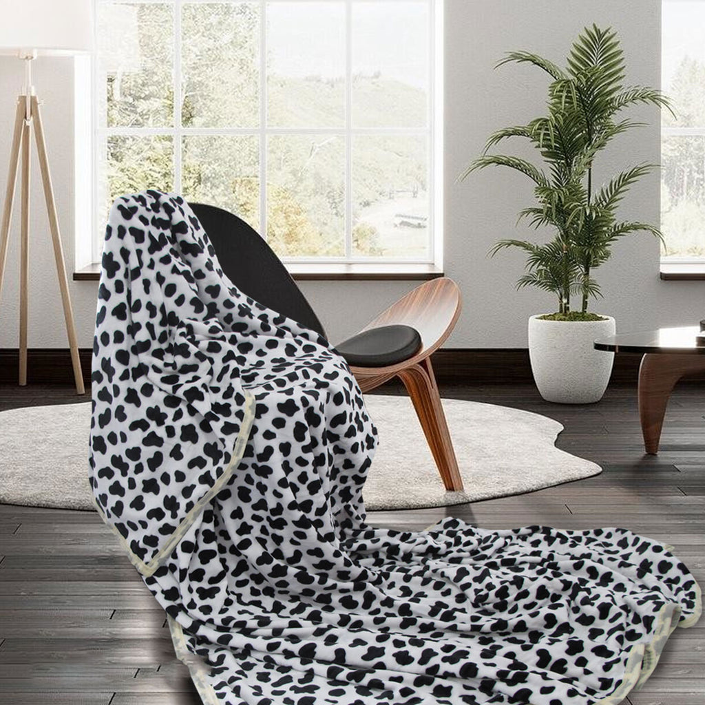 Animal-Pattern Flannel-Plush Polyester Blanket – Dalmatian, 220 × 240 cm