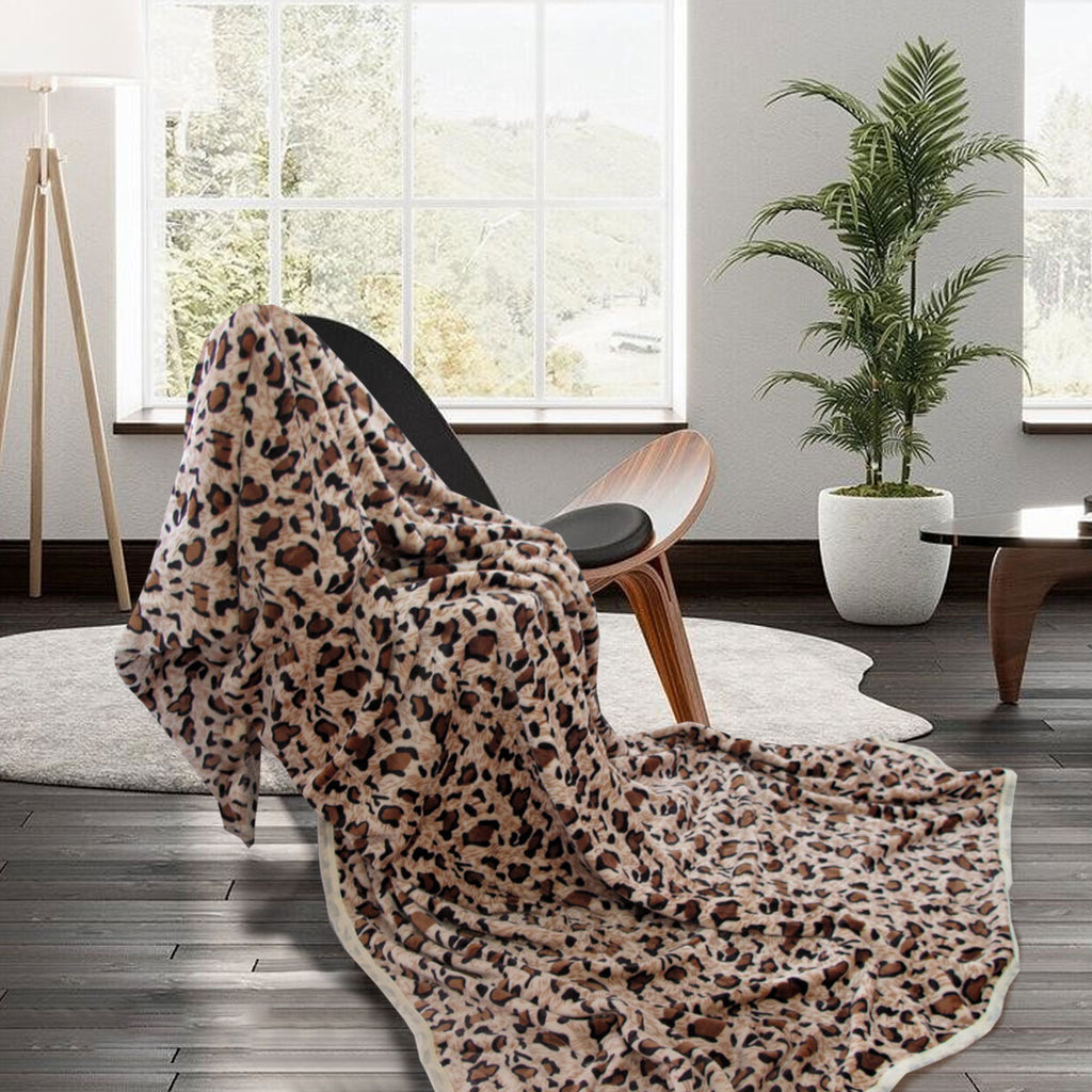 Animal-Pattern Flannel-Plush Polyester Blanket – Leopard, 220 × 240 cm