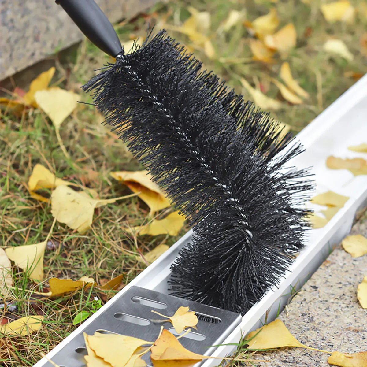 Gutter Cleaning Brush Roofing Tool with Pole 208cm for Long Splicing Gutter