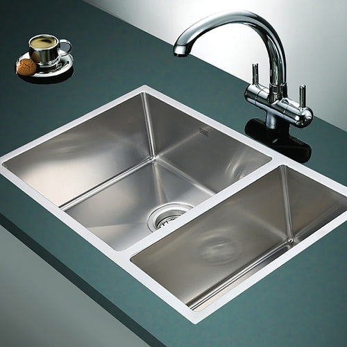 715 × 440mm Handmade Double-Bowl Stainless Sink