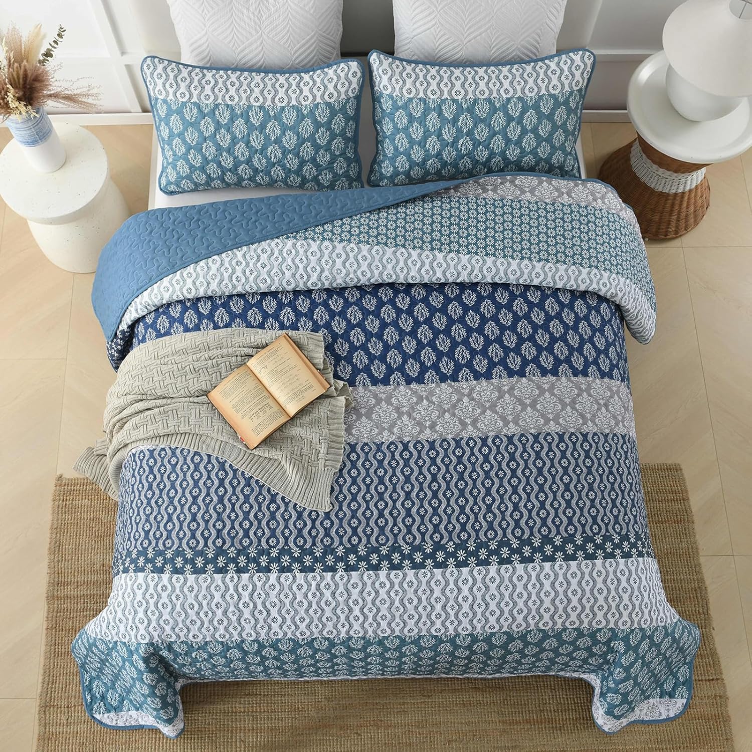 Classic Hydrangea Quilted Coverlet Set – Queen, 3-Piece
