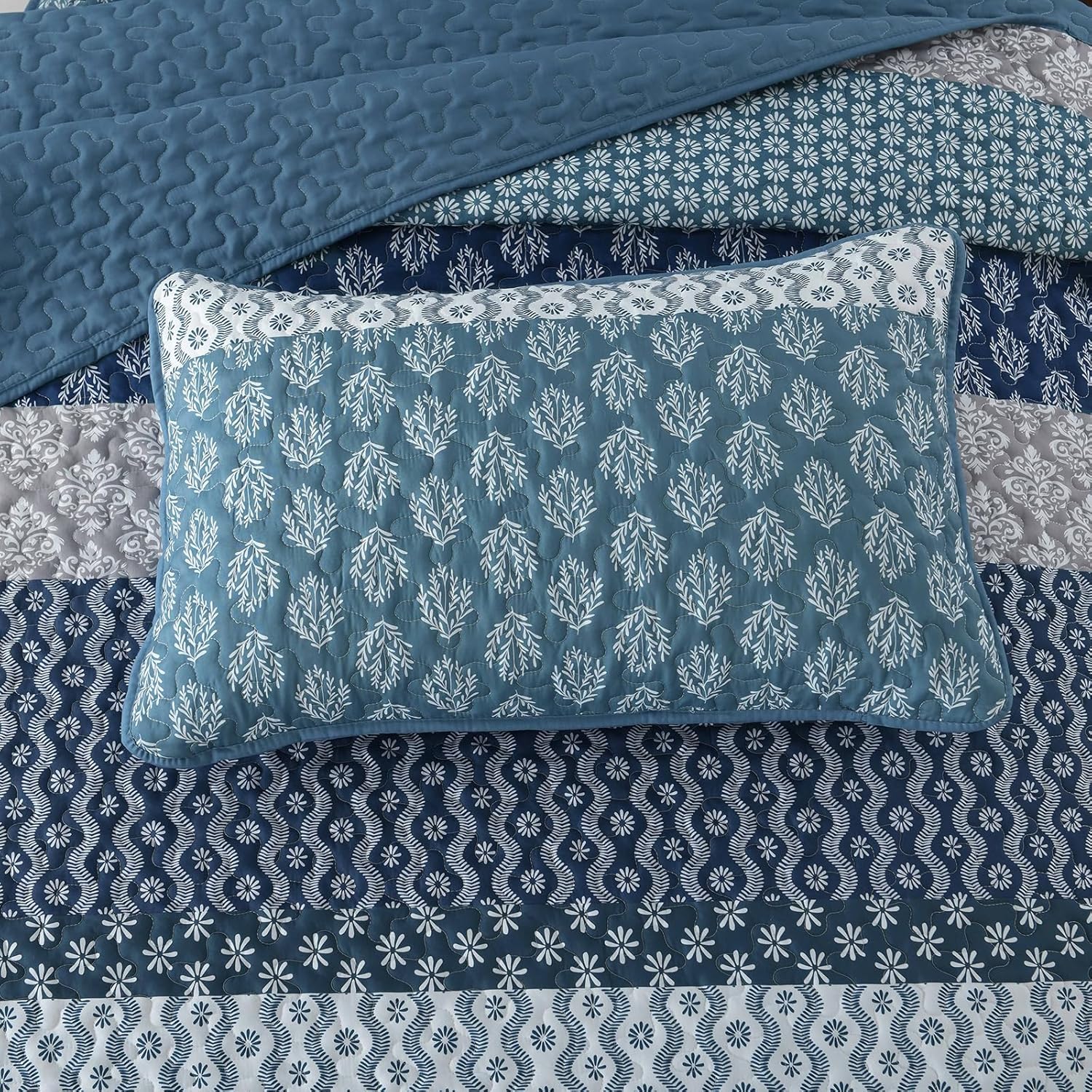 Classic Hydrangea Quilted Coverlet Set – Queen, 3-Piece