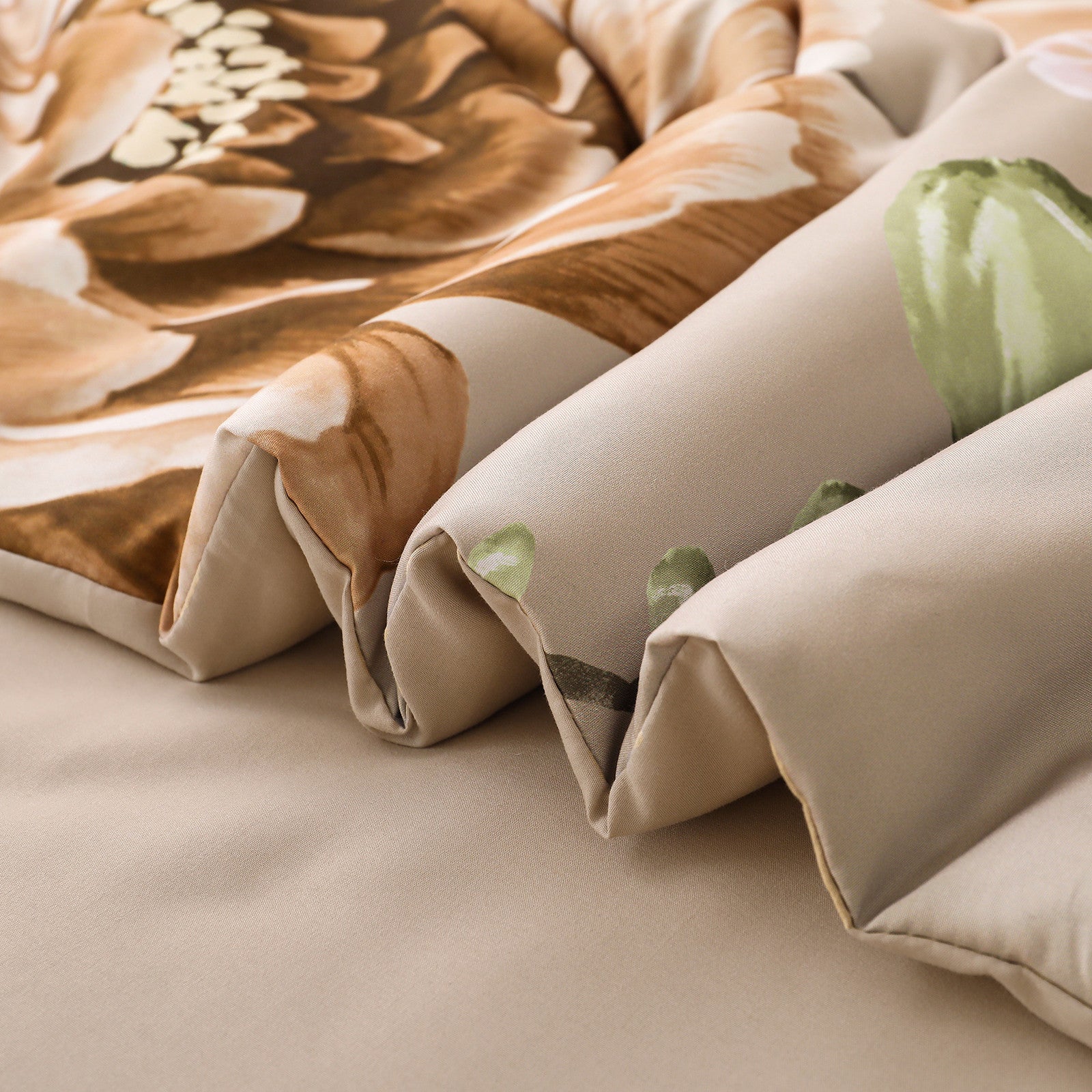 Cozy Floral Comforter Set – King, 3-Piece