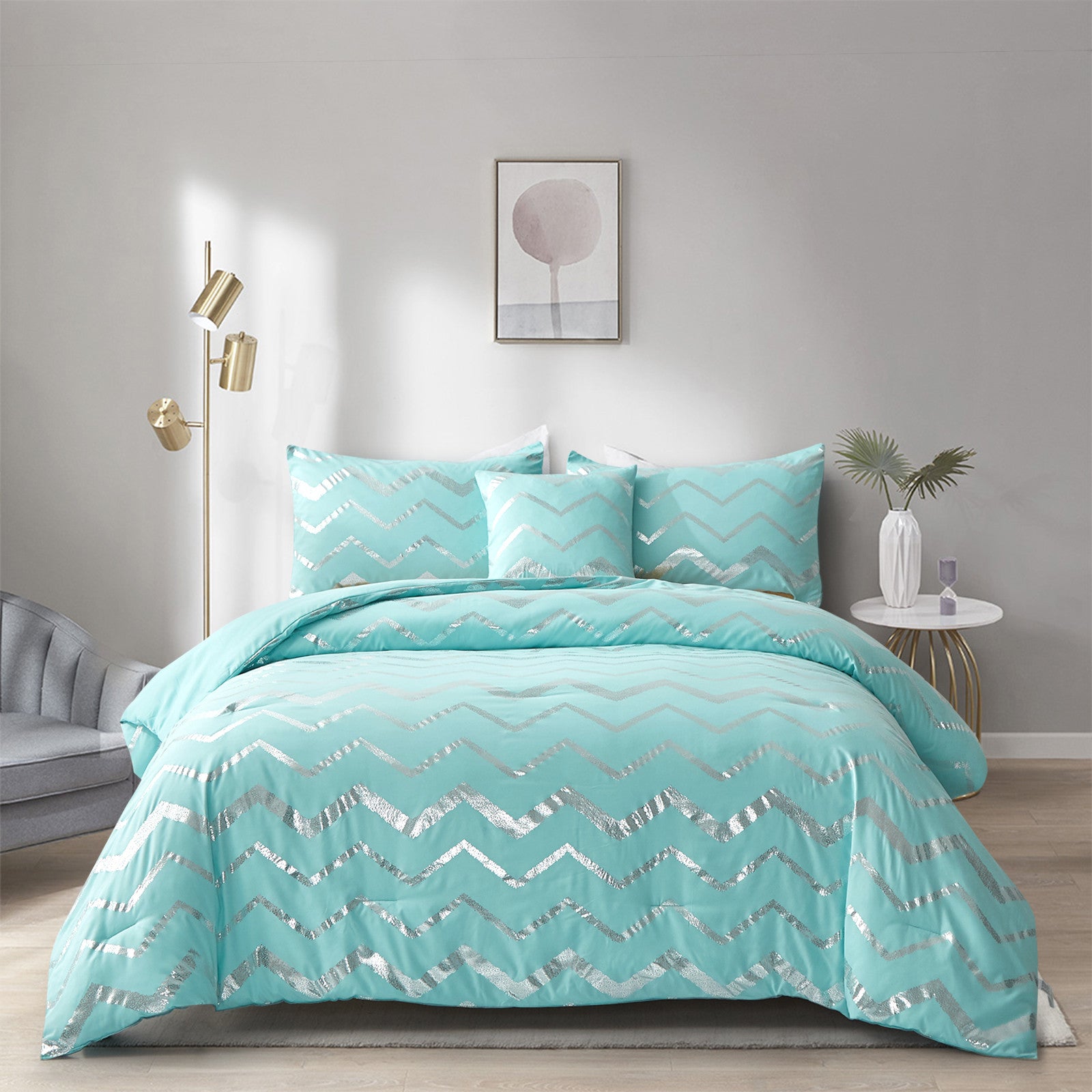 Blue Gradient Comforter Set – King, 3-Piece