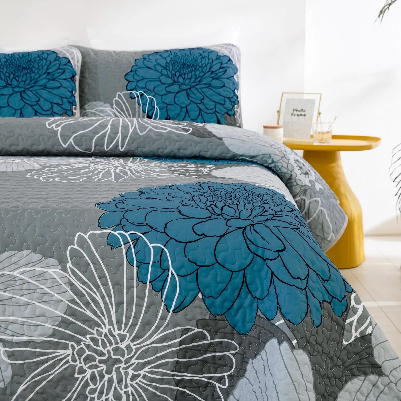 Grey Azure Bloom 3-Piece Reversible Bedspread Set
